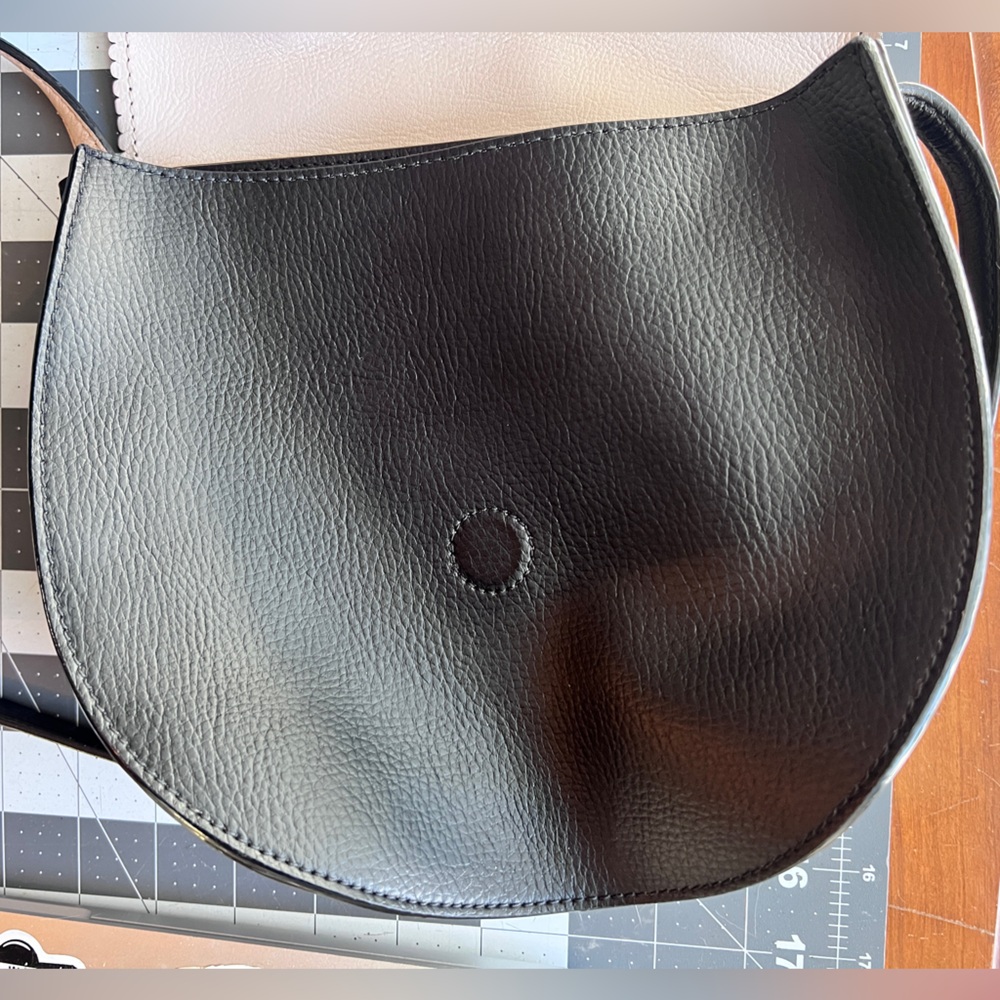 Kate Spade Vanderbilt Place Tegan Bow Black Pebble Leather Crossbody MSRP $279 - Picture 4 of 14